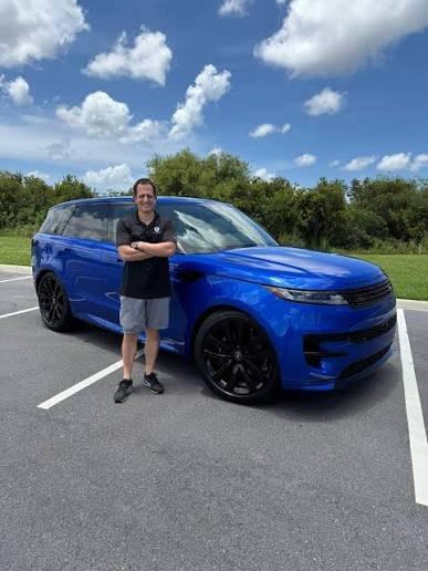 Customer vehicle photo