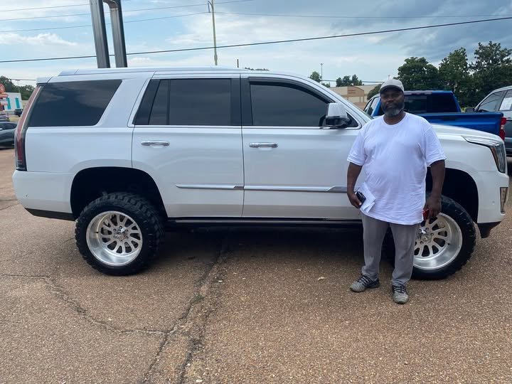 Customer vehicle photo