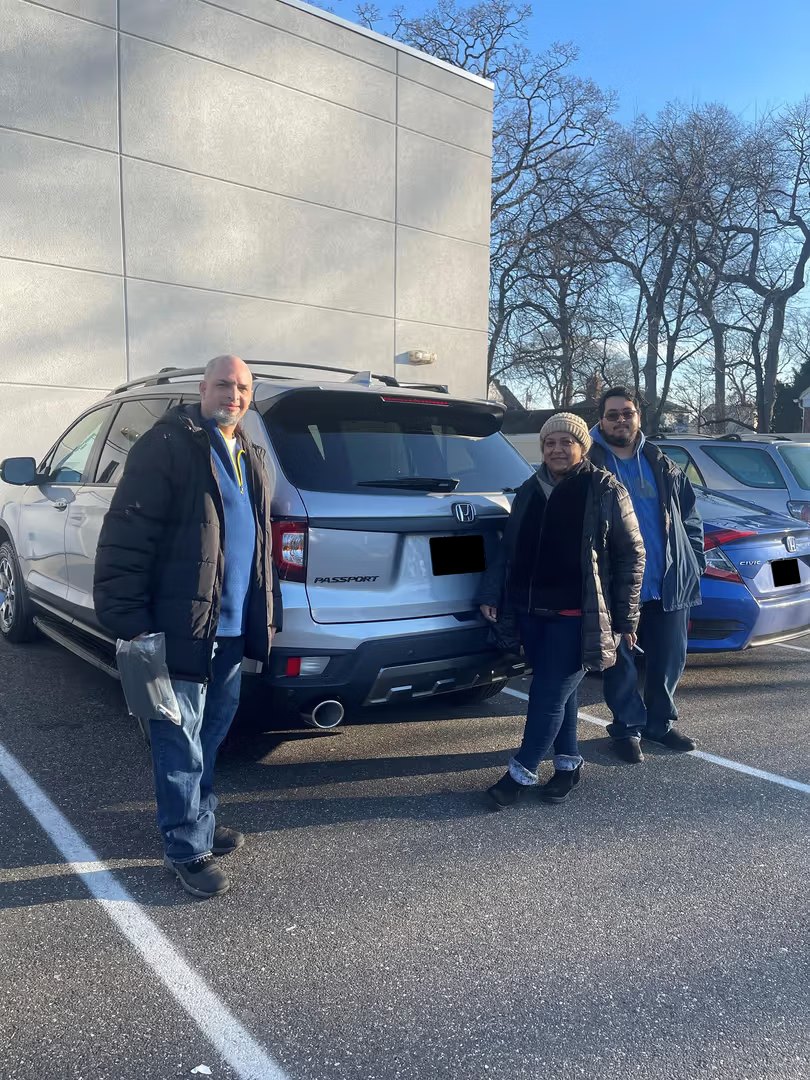 Customer vehicle photo